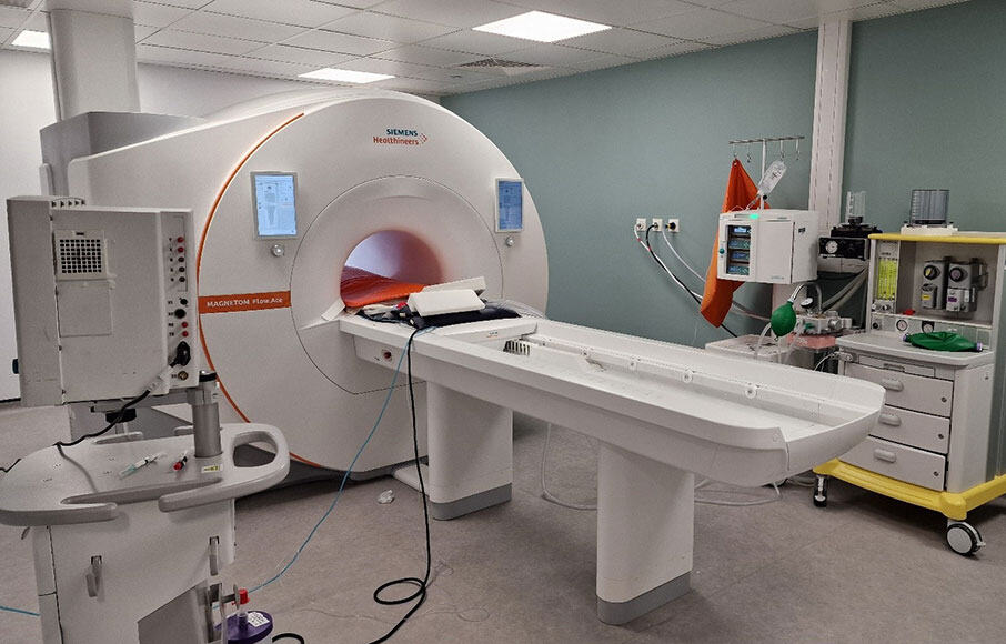 MRI unit installed at Lumbry Park Veterinary Referrals